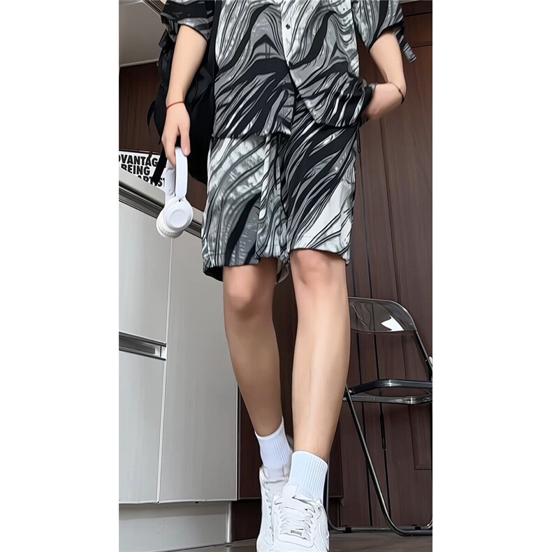 1冰丝水墨短裤男短袖衬衫男套装男M-5XL大码TZ78713P50控98模特图，男装牛仔裤，星座226-2