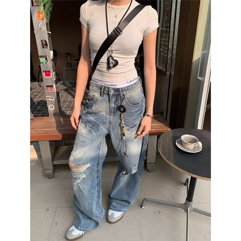 美式复古破洞字母刺绣牛仔裤男女宽松休闲直筒阔腿百搭长裤图片