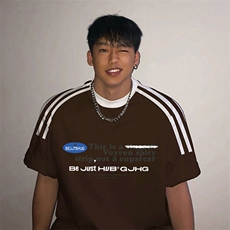 咖啡色