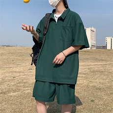 墨绿色