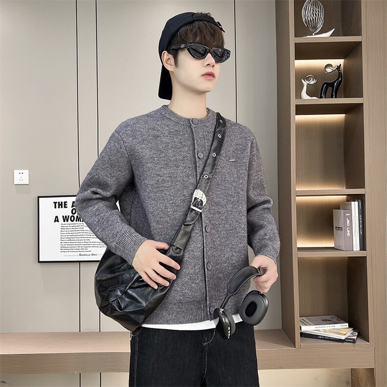 【抖音得物】2025秋季时尚毛衣针织开衫圆领男士长袖,男装针织衫/毛衣,电商A113
