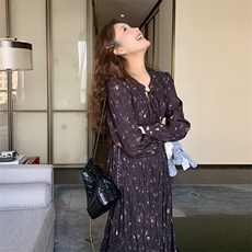 黑色碎花连衣裙春秋女2024新款V领法式浪漫小个子中长款碎花裙潮，女装连衣裙，2C262