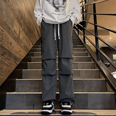 灰色