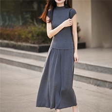 2025年秋季新款百搭女士羊毛无袖套头衫长裙套装，女装套装/套裙，圣丽羊绒
