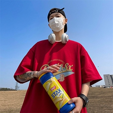 酒红色