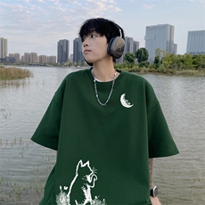 墨绿色