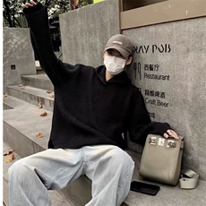 黑色