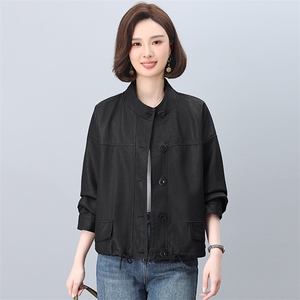 皮外套女春秋2025新款高级感休闲宽松洋气减龄中年妈妈短款皮夹克图片