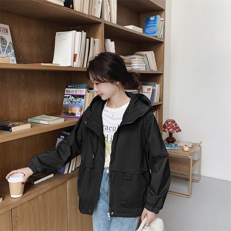 2025年秋季宽松型常规日韩休闲长袖拉链连帽年轻风格热卖款,女装风衣,秋牧寒烟