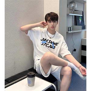 抖音得物 210克现货宽松纯棉美式潮牌印花落肩袖纯棉T恤AT21123图片
