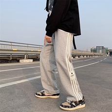 灰色
