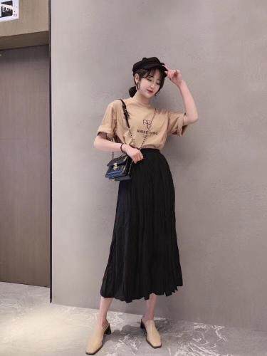 春夏半身裙、连衣裙火爆登场,女装半身裙,亮金金