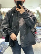 新款风衣外套女显瘦欧货印花字母工装休闲百搭连帽上衣，女装风衣，L·H·X