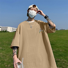 卡其色
