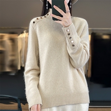 2025年秋季时尚百搭通勤简约休闲袖子肩部带扣子羊毛衫，女装羊毛衫，丽特绒