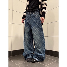 蓝色