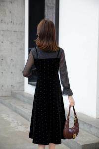 秋装新款上新金丝绒连衣裙，女装连衣裙，拉思维加丝