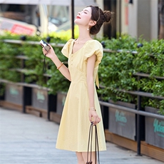 黄色甜美小香风气质连衣裙女2025夏季新款小个子收腰显瘦a字裙子，女装连衣裙，美沁
