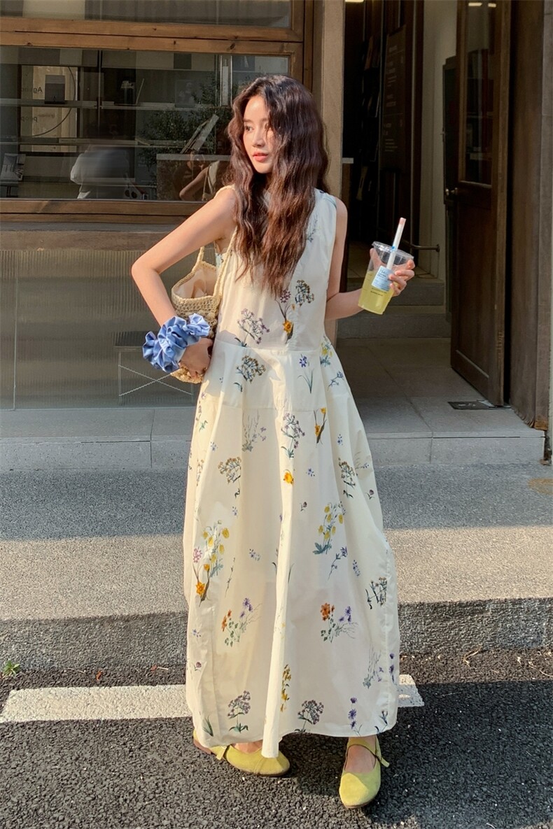 碎花无袖连衣裙女2025夏季新款法式绝美温柔风气质遮肉显瘦背心裙,女装连衣裙,2C206