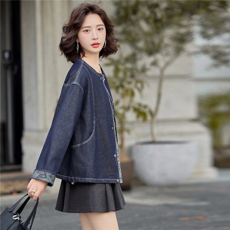 2025秋装新款复古休闲宽松圆领牛仔外套,女装牛仔外套,深水步