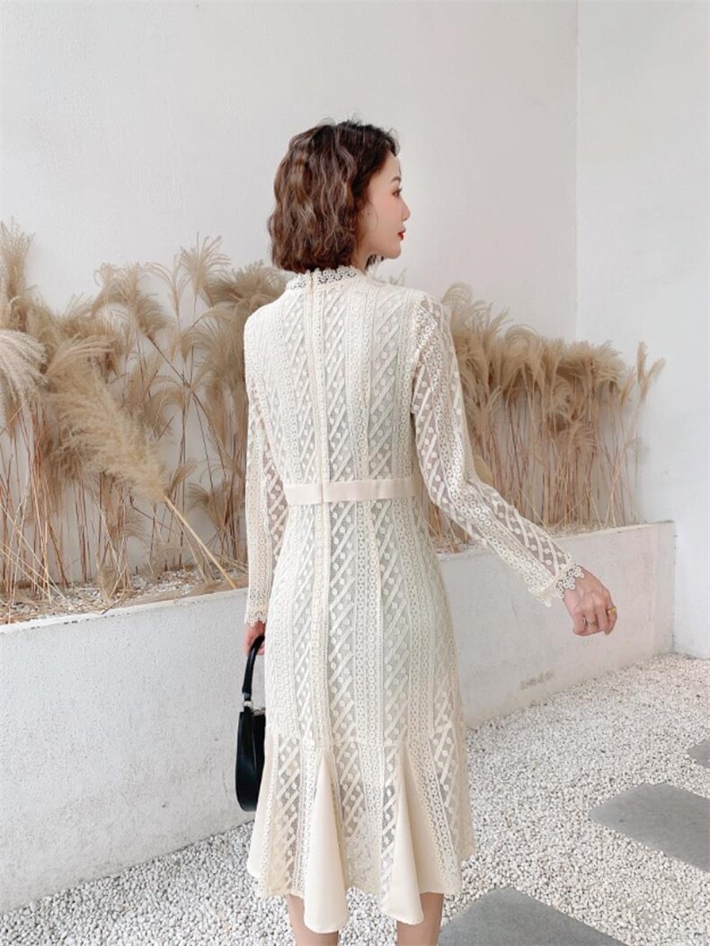 秋冬新款百搭中长款高领蕾丝连衣裙，女装连衣裙，荷塘月色