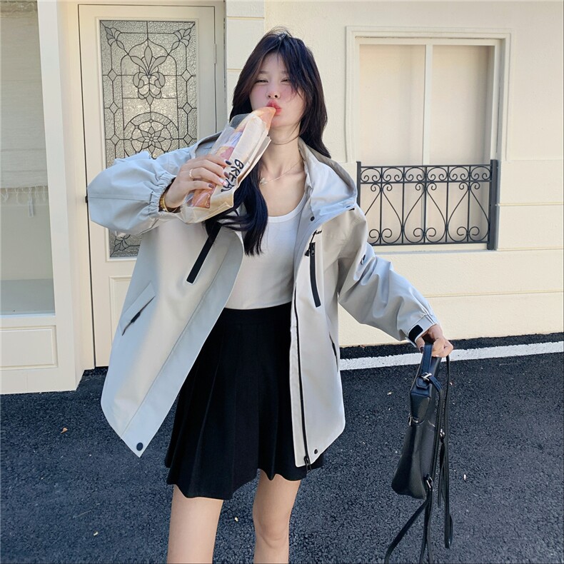 米白色工装冲锋衣外套女春秋2025新款美式复古时尚百搭小个子上衣,女装短外套,2D045