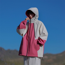 玫红色