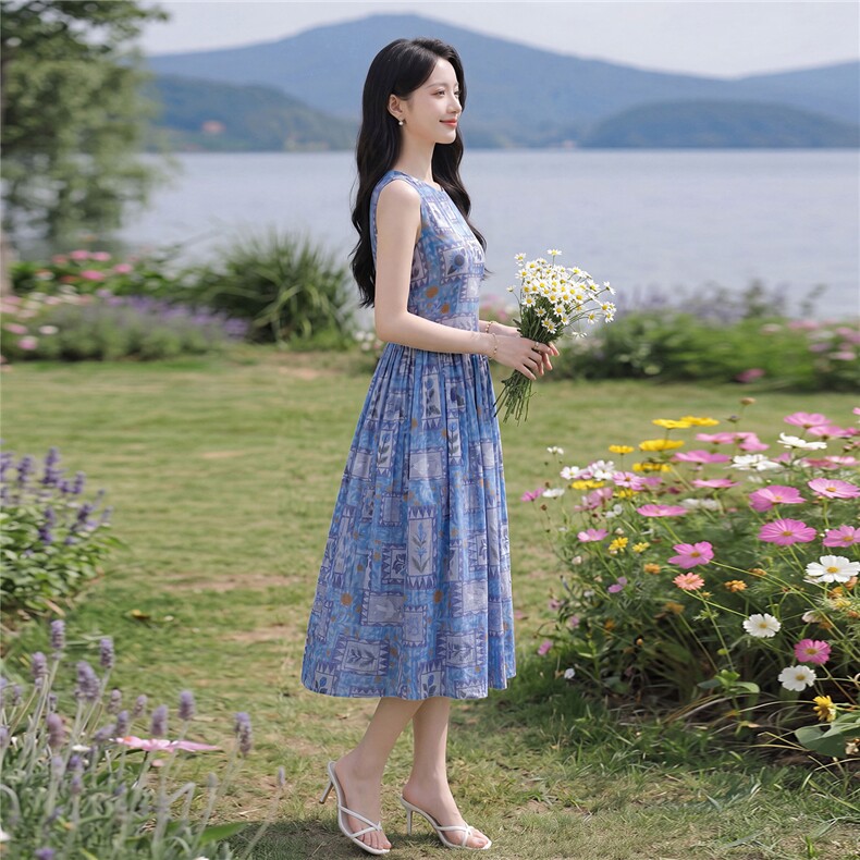 蓝色印花无袖宽松版时尚学院风连衣裙,女装连衣裙,水衣源