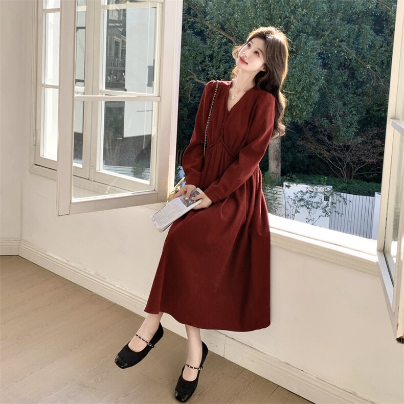 新品2C273-1102-P145-K238红色灯芯绒V领气质连衣裙,女装连衣裙,2C273