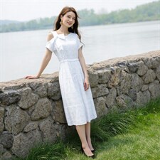 气质连衣裙2026夏季新款收腰显瘦高端时尚减龄遮肚显瘦中长款裙子，女装连衣裙，超越