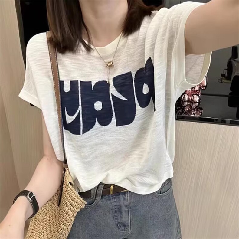 2025春夏新款圆领套头字母短袖女竹节麻轻薄透气减龄休闲T恤遮肉，女装T恤，奢优羊绒