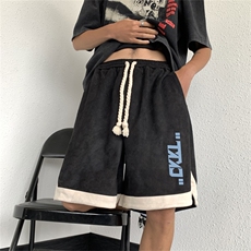 黑色
