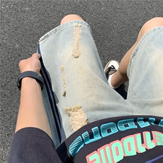黄泥色
