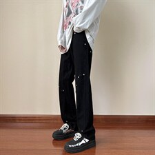 黑色