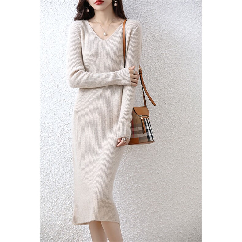 秋冬季羊毛休闲时尚通勤内搭百搭长款V领抽条连衣裙，女装连衣裙，越洋羊