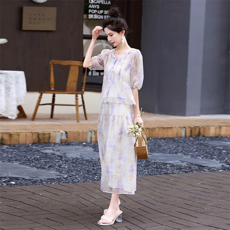 退现夏天2024wiu炸街减龄时尚半裙套装超好看高端小衫吊三件套潮,女装套装/套裙,朵莱米