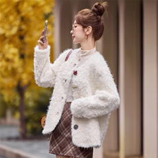 甜美气质皮毛一体毛呢外套女冬季新款长袖宽松显瘦短款上衣，女装毛呢外套，微微衣阁