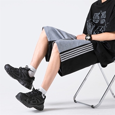 黑拼灰
