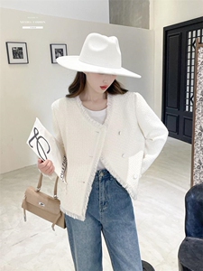 现货：时尚小香风外套。图片