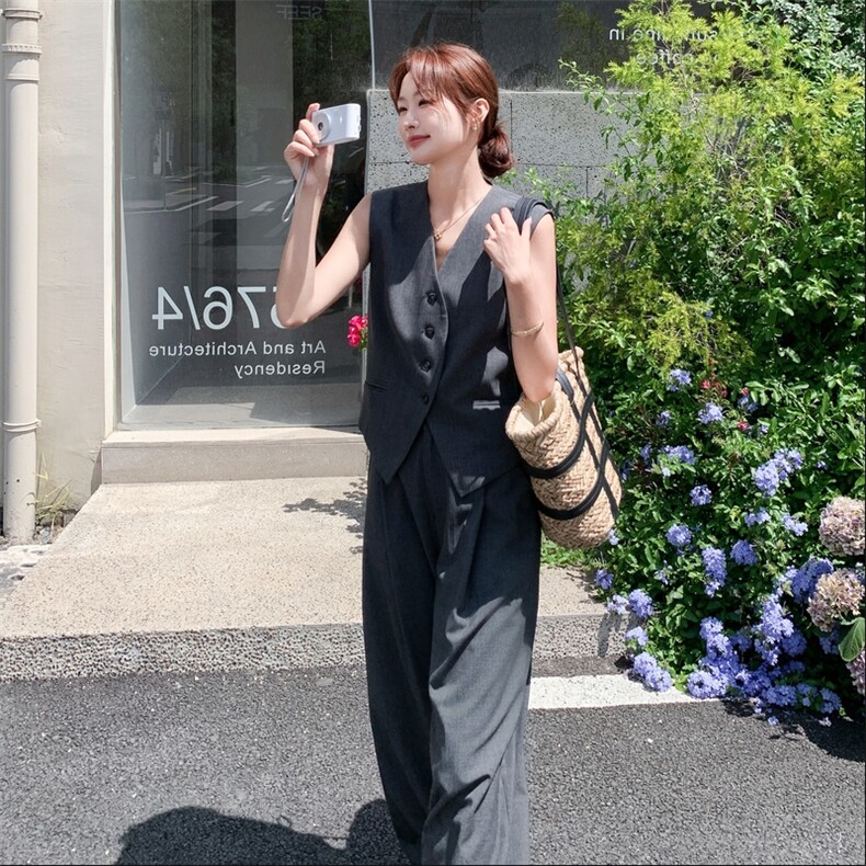 灰色无袖马甲阔腿裤套装女夏轻熟风小众不撞款御姐两件套爆款流行图片