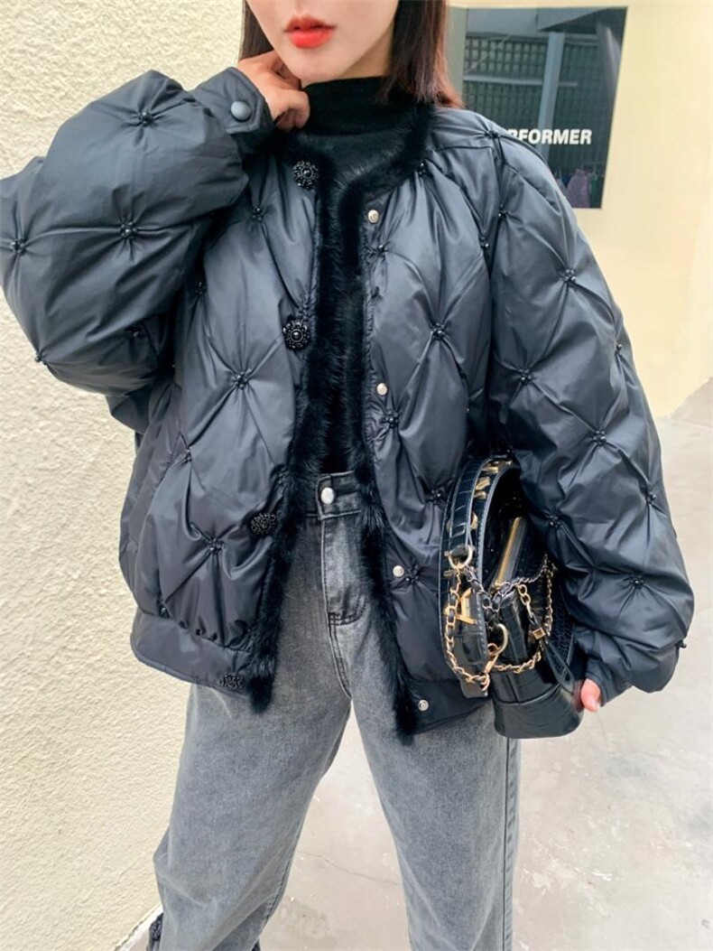 珍珠面料拼接水貂羽绒服，女装羽绒服，得到THETHAT