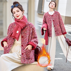 2025冬装新款简约时尚宽松舒适配围巾羽绒服，女装羽绒服，沁沁公主