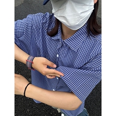 蓝色