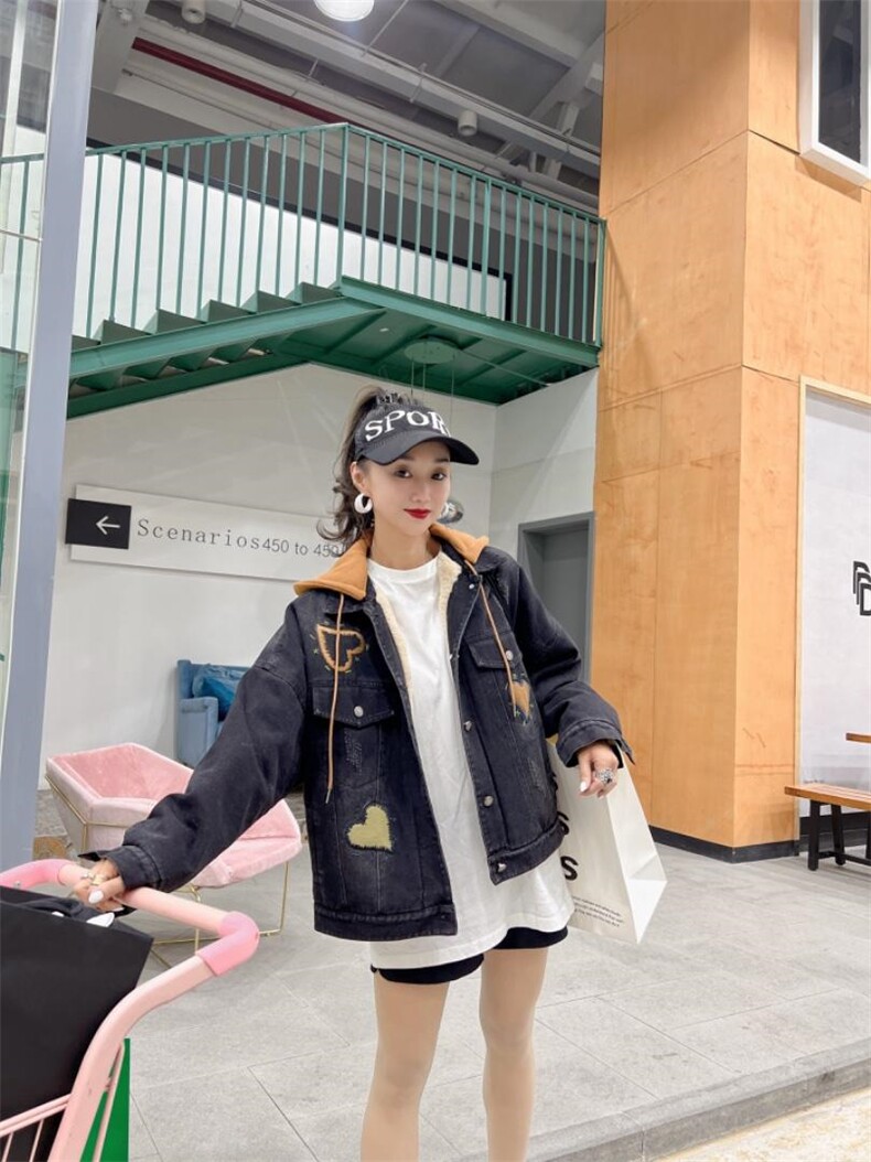 爆版冬款加厚牛仔外套帽子可拆卸，其它，金地雪