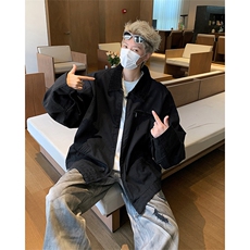 黑色