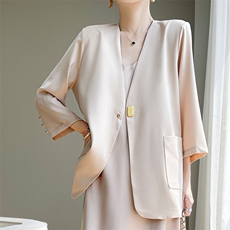 2025夏季新款V领醋酸缎面西装女宽松显瘦气质防晒七分袖外套上衣，女装西装，暖习羊绒