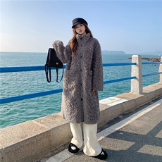 新款现货款号7758烟灰色皮毛一体P235K328，女装毛呢外套，2D043