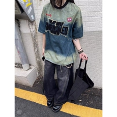 蓝色