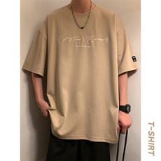 浅卡其色