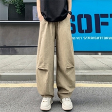 卡其布色